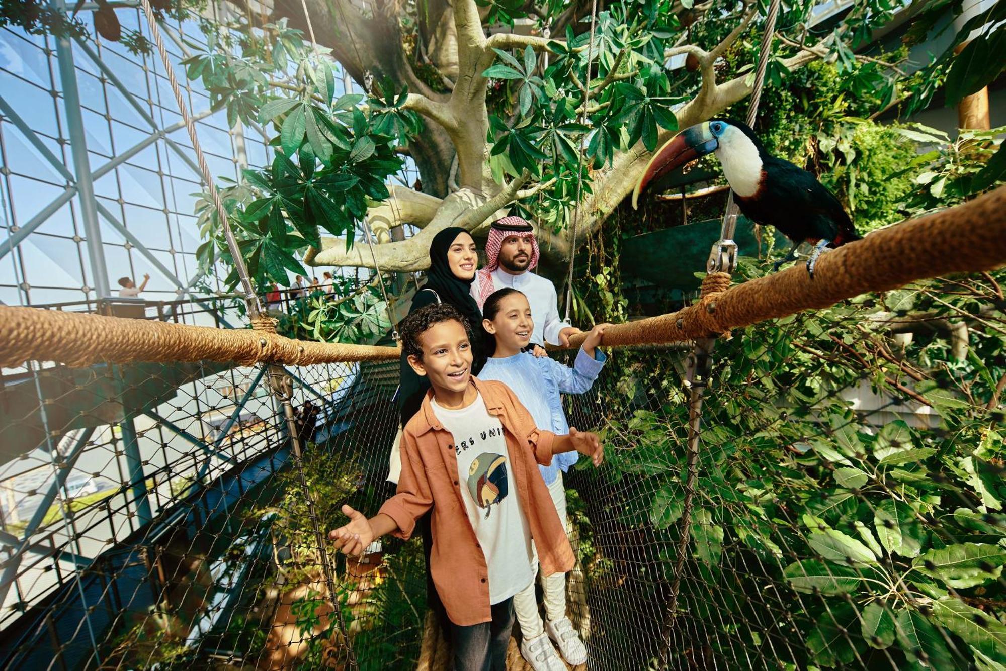 La Ville Hotel & Suites City Walk Dubai, Autograph Collection Eksteriør bilde Family at Al-Shaqra National Park