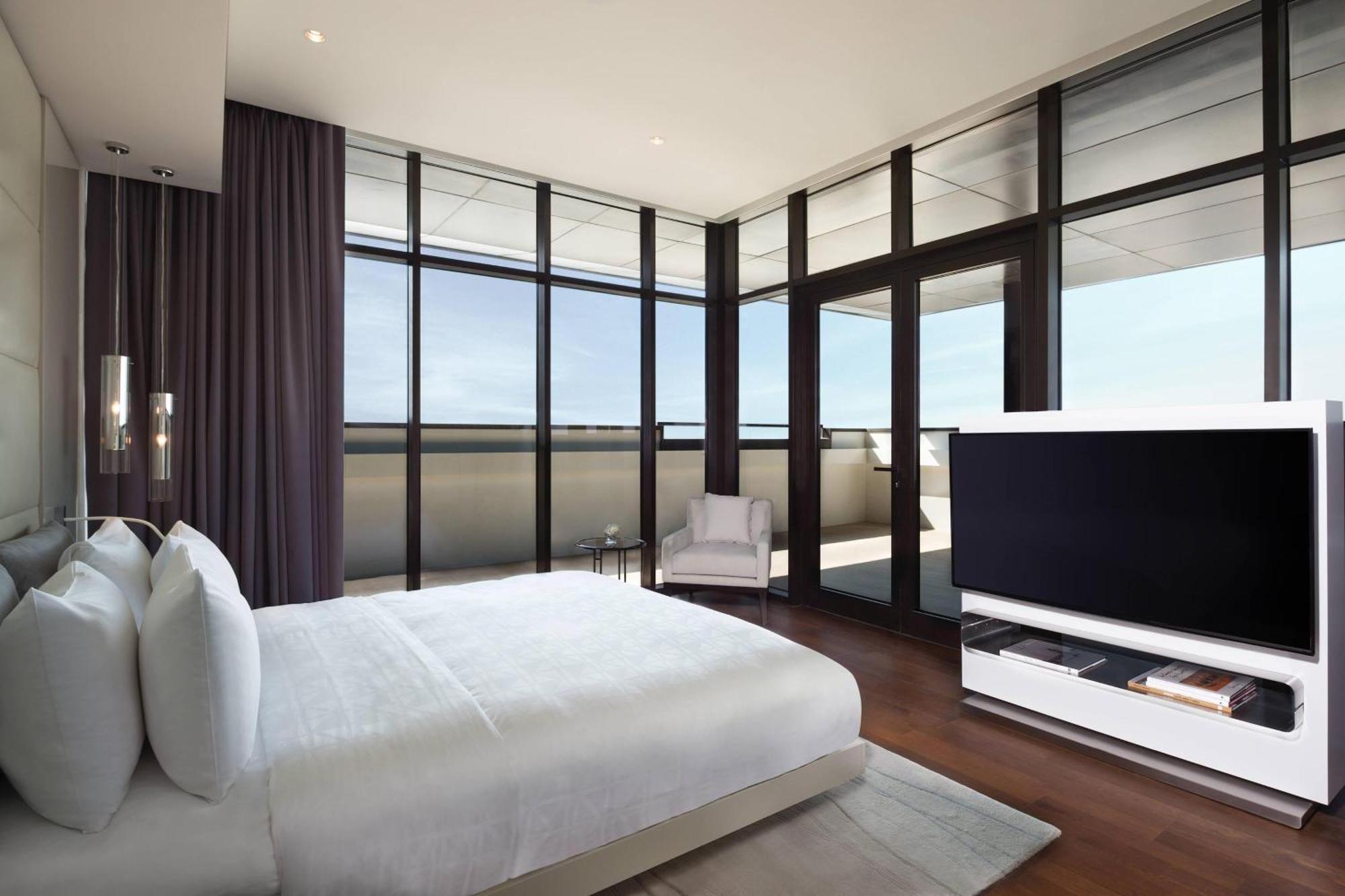 La Ville Hotel & Suites City Walk Dubai, Autograph Collection Eksteriør bilde A bedroom at The Ritz-Carlton, Melbourne