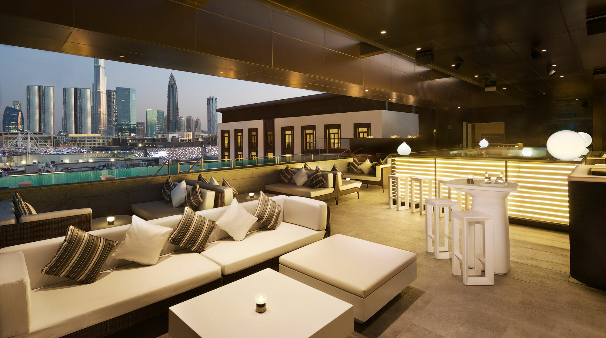 La Ville Hotel & Suites City Walk Dubai, Autograph Collection Eksteriør bilde The Address Lounge